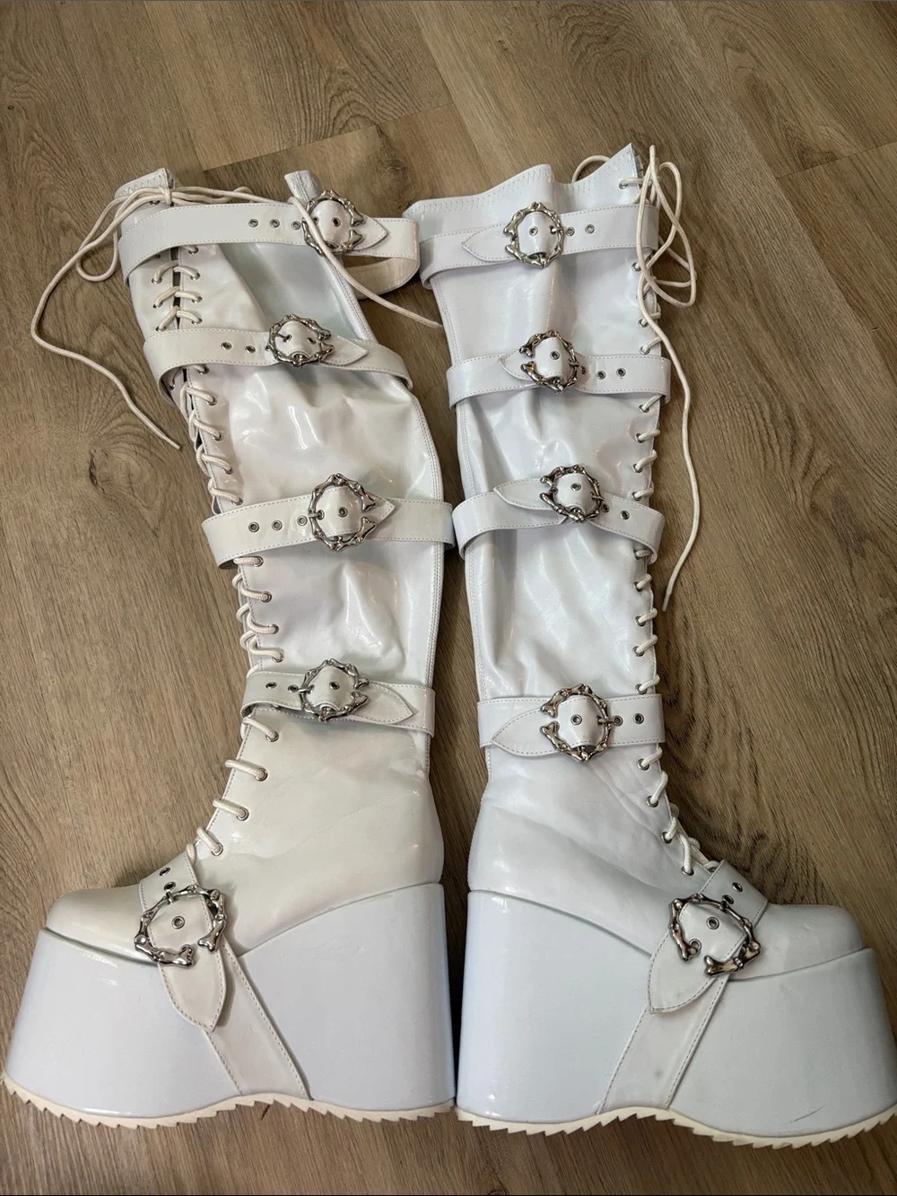 Ellie Shoes White 500-KAMORA Chunky Platform Thigh High Buckle Boots Size 7 goth